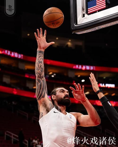 火箭全员备战!社媒发布球员赛前热身精彩花絮 火箭全员备战!社媒发布球员赛前热身精彩花絮